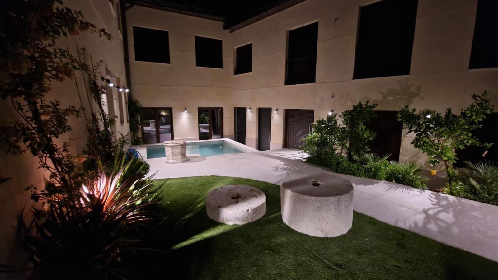 Apartamento En Toledo Bagu公寓 外观 照片